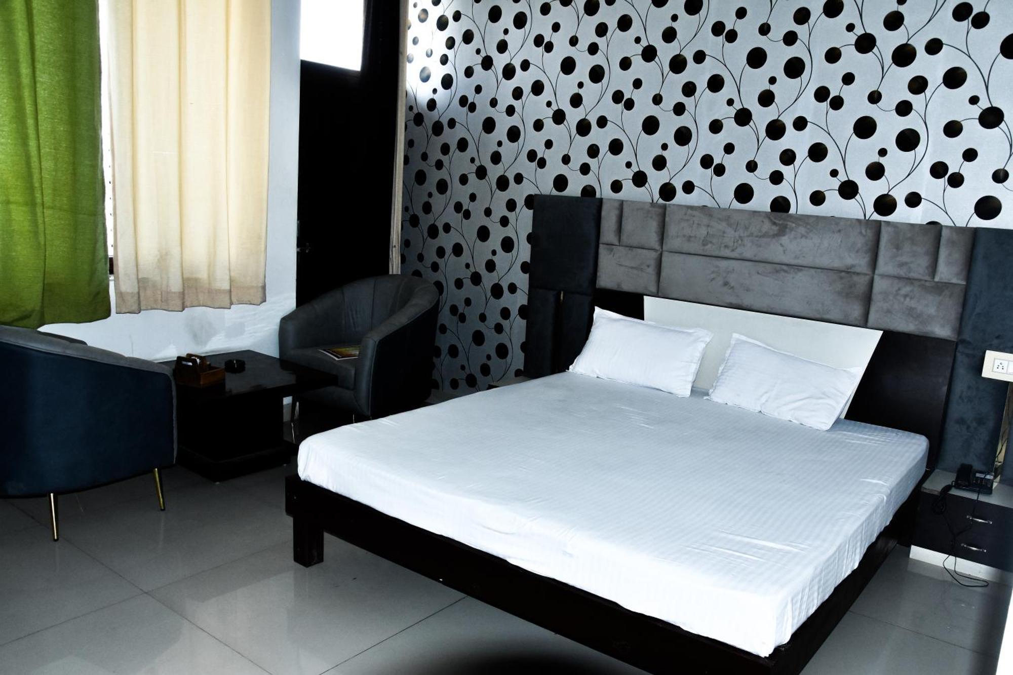 Sangam Hotel Chirawa Zewnętrze zdjęcie